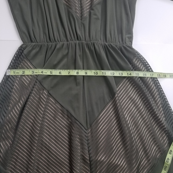 Dress - Picture 9 of 14